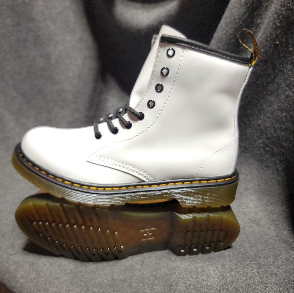 Dr. Martens Smooth Leather Lace Up Boots Size 3